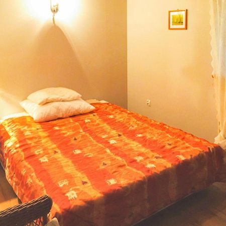 Awesome Home In Pleszew With Wifi Zawidowice Bagian luar foto