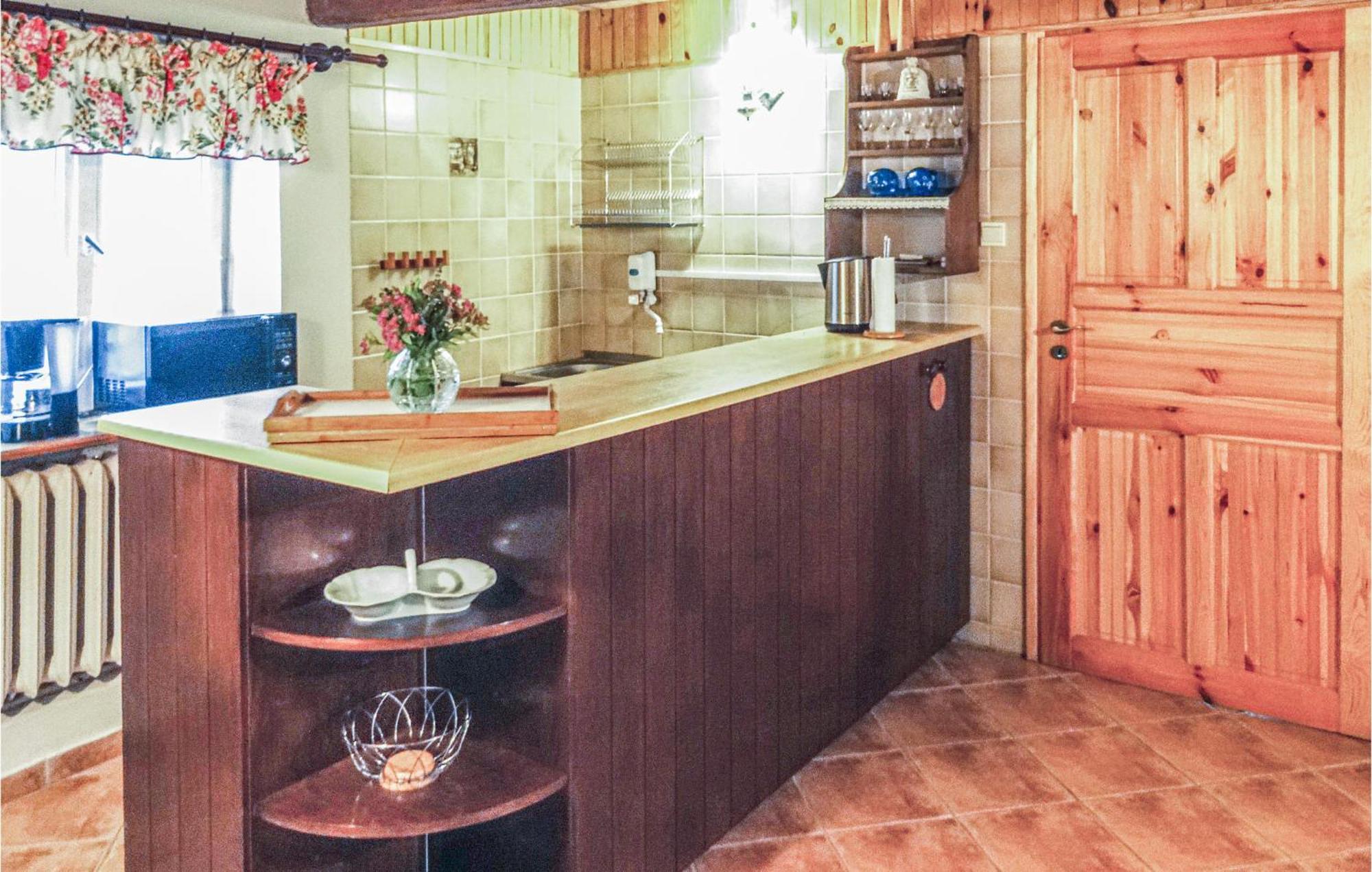 Awesome Home In Pleszew With Wifi Zawidowice Bagian luar foto