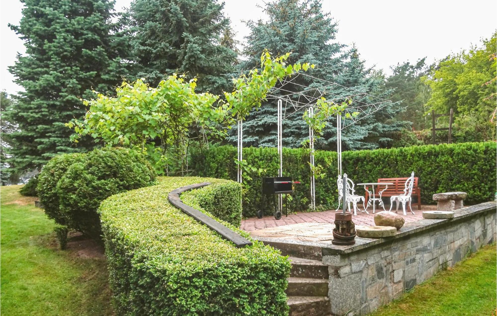Awesome Home In Pleszew With Wifi Zawidowice Bagian luar foto
